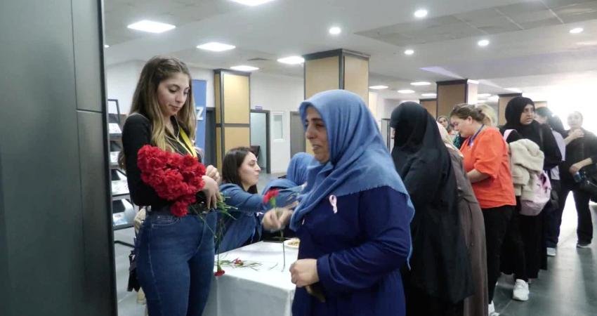 Esenyurt Belediyesi ‘Meme Kanseri Farkındalık Ayı’ kapsamında, farkındalık oluşturmak ve