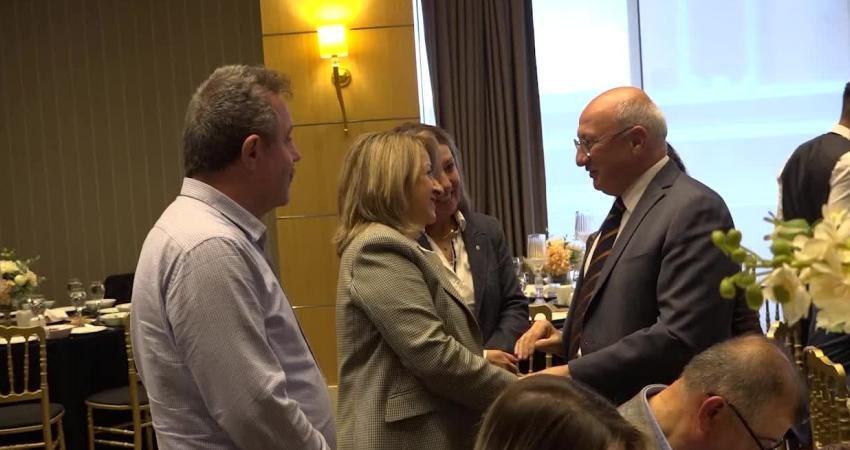 Tepebaşı Belediyesi, 19 Ekim Muhtarlar Günü dolayısıyla düzenlenen programda il