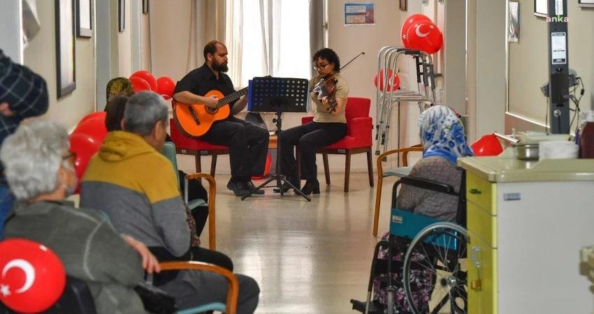 İzmir Büyükşehir Belediyesi Eşrefpaşa Hastanesi’nde tedavi gören hastalar ve refakatçilerinin