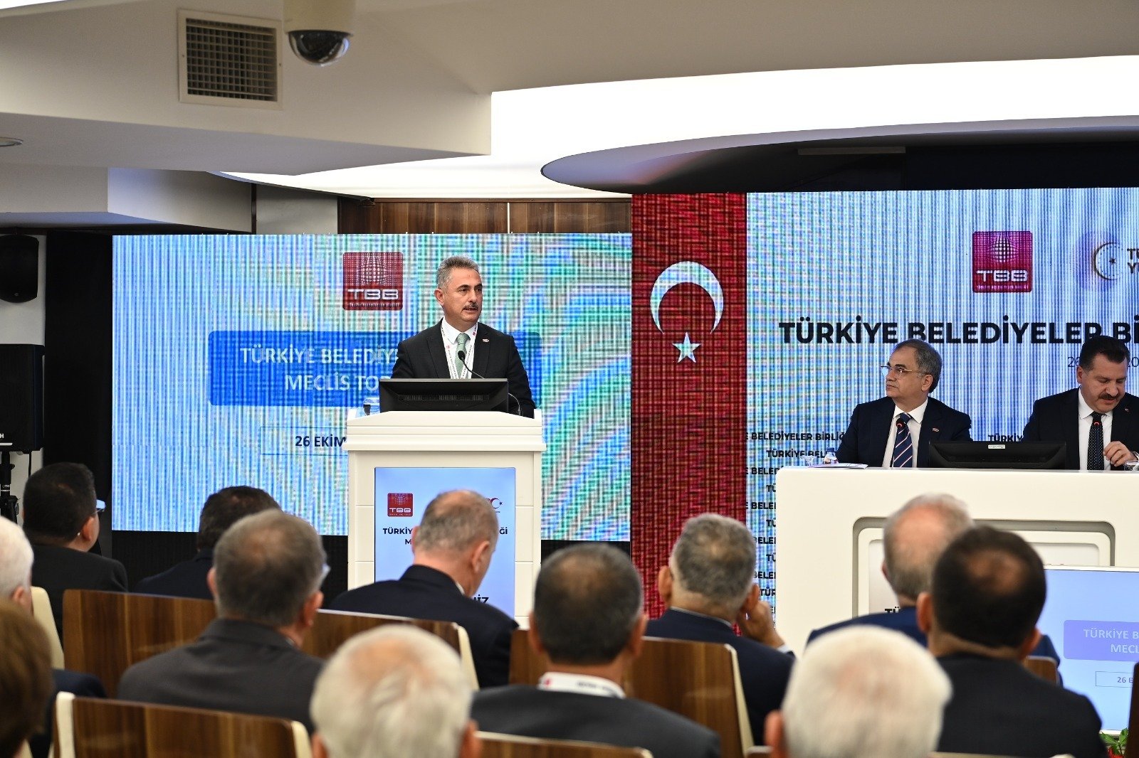 
Türkiye Belediyeler Birliği, İsrail’de yaşanan katliama sessiz kalmadı.
Türkiye Belediyeler