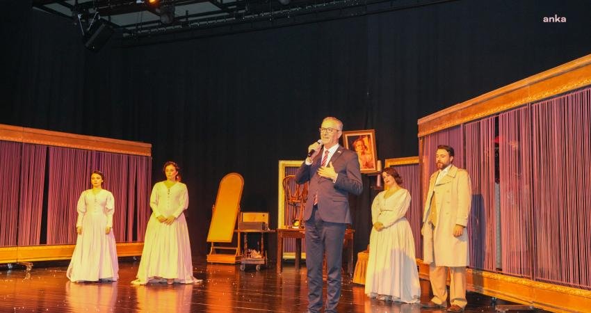 Gaziemir'de Cumhuriyet'in kadınlar için önemini kadın hikâyeleri üzerinden anlatan “Allahaısmarladık