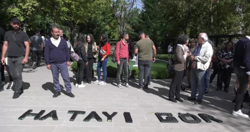 Halkevleri, depremin 8’inci ayı nedeniyle Hataylı depremzedelerle bugün Ankara'da açıklama