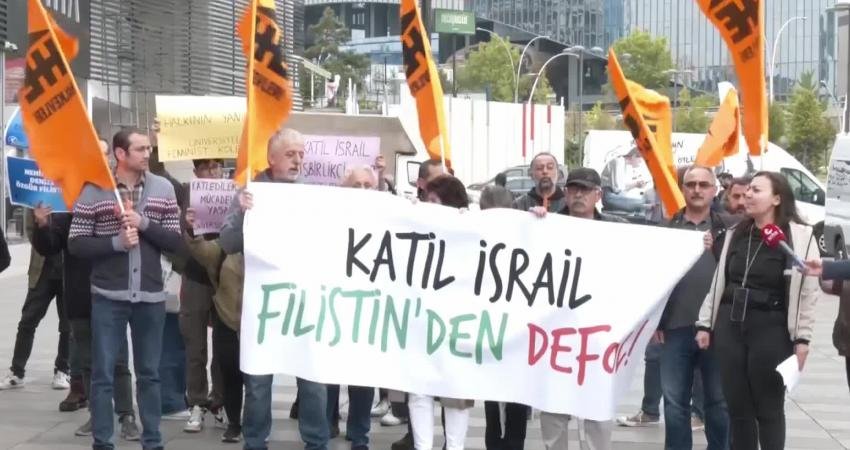 Halkevleri, İsrail’in Gazze’deki hastanelere saldırısını İsrail Büyükelçiliği önünde protesto etti.