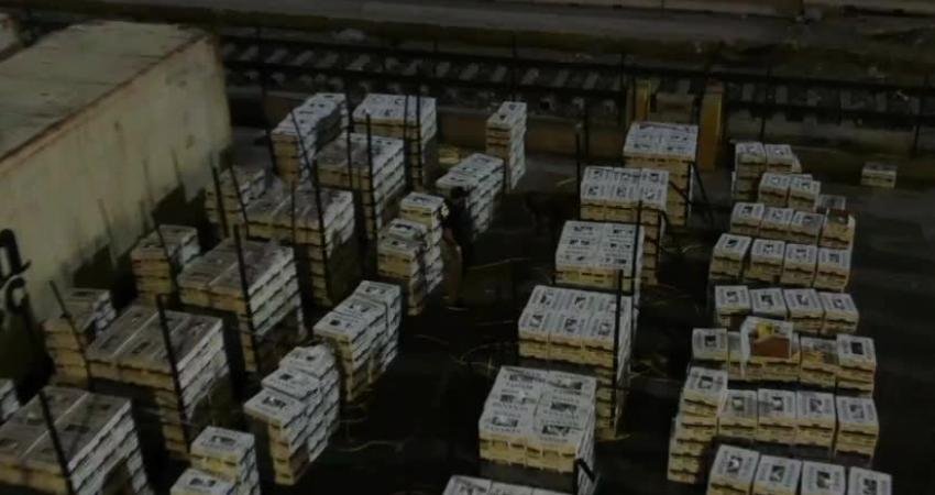 İçişleri Bakanı Ali Yerlikaya, “Narkogüç operasyonu” kapsamında Mersin Uluslararası Limanı'ndaki