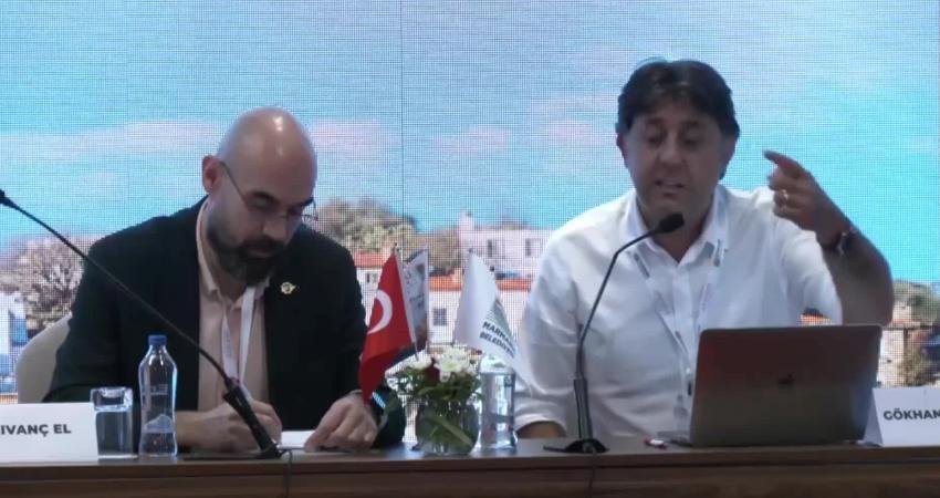 Ankara Üniversitesi İletişim Fakültesi Öğretim Görevlisi Gökhan Bulut, CHP’nin Marmaris’te