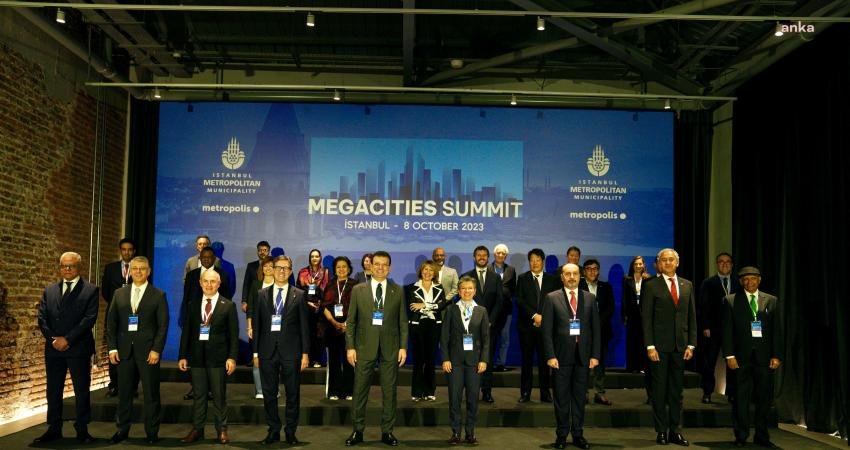 İstanbul, dünyadaki mega şehirlerin belediye başkanları ve temsilcilerinin bir araya