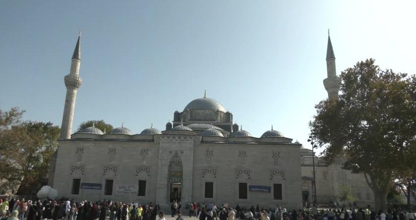 İsrail'in Filistin'e yönelik saldırıları, İstanbul Platformu tarafından Beyazıt Meydanı'nda protesto