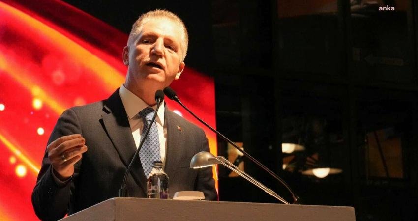 İstanbul Valisi Davut Gül, 29 Ekim Cumhuriyet Bayramı mesajı yayınladı.