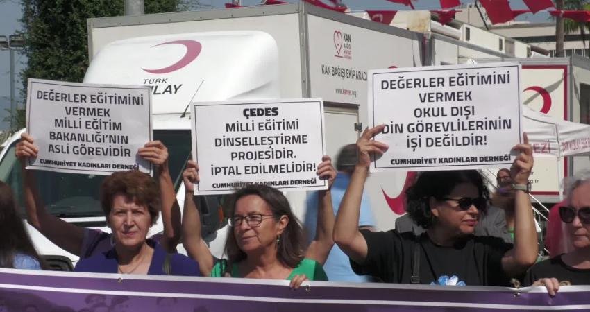 Cumhuriyet Kadınları Derneği İzmir Şubeleri, İzmir ve Eskişehir başta olmak