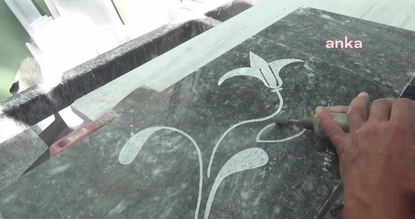 Osmaniye’nin Kadirli ilçesinde 30 yıldır mezar yapan esnaf Mustafa Saltalı,