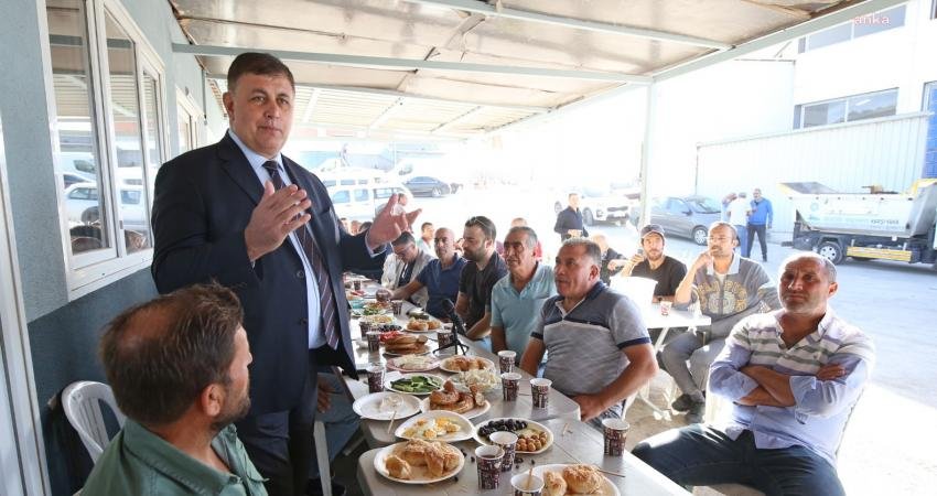 Karşıyaka Belediye Başkanı Cemil Tugay, Karşıyaka Küçük Sanayi Sitesi esnafıyla