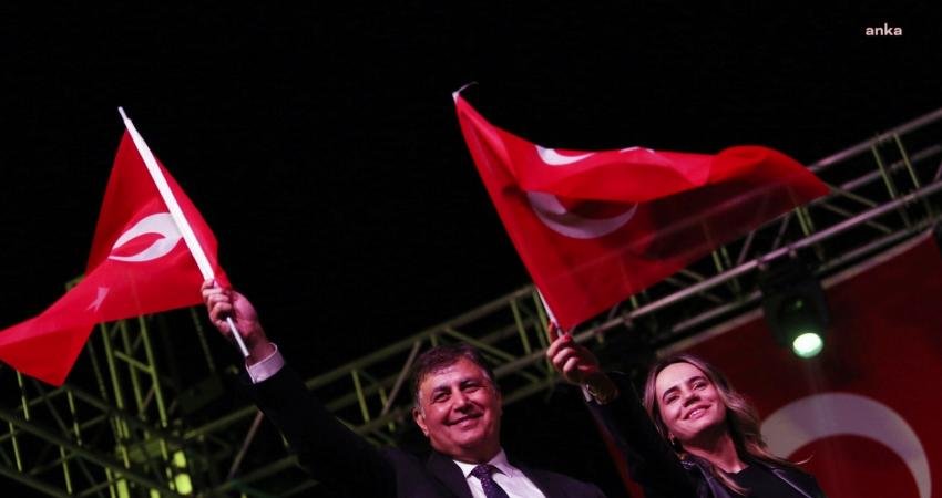 Türkiye Cumhuriyeti’nin kuruluşunun 100’üncü yıl dönümü, Karşıyaka’da günler öncesinden büyük