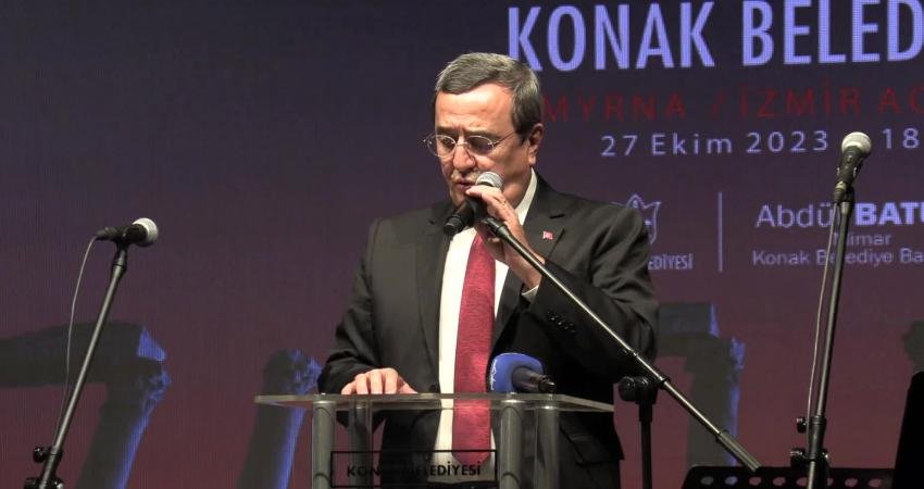 Konak Belediyesi’nin Cumhuriyet Bayramı kutlamaları kapsamında tarihi Agora Ören Yeri’nde