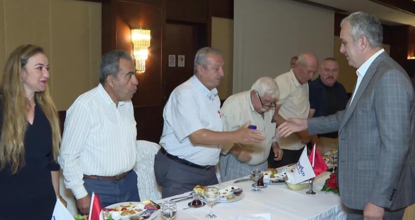 19 Ekim Muhtarlar Günü dolayısıyla Konyaaltı muhtarları ile bir araya