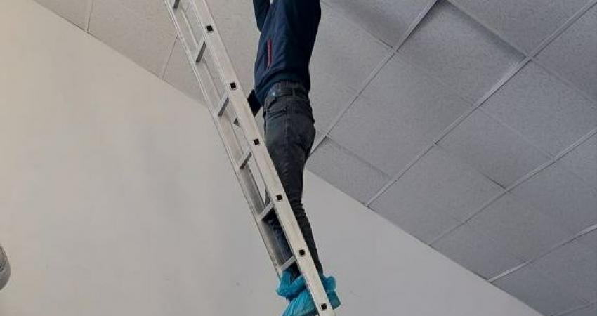 Konyaaltı Belediyesi, merkez ve ek binalarındaki yaklaşık 2000 adet floresanı