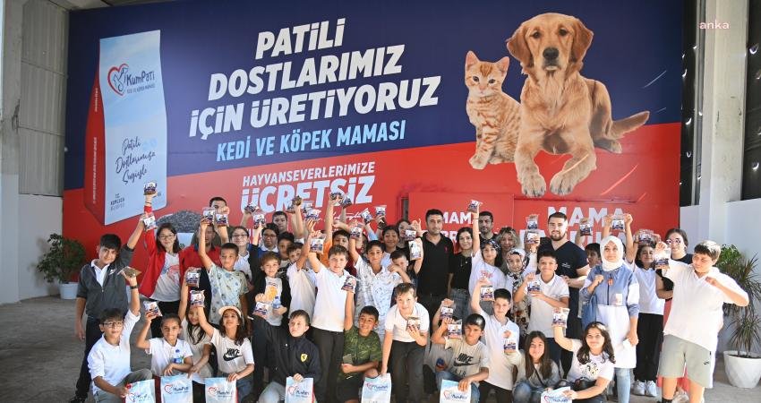 Kumluca'da öğrenciler, 4 Ekim Hayvanları Koruma Günü kapsamında Kumluca Belediyesi