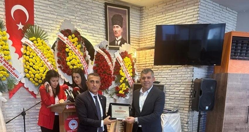 Kuşadası Belediye Başkanı Ömer Günel, Kamu Görevlileri ve Çalışanları Derneği’nin