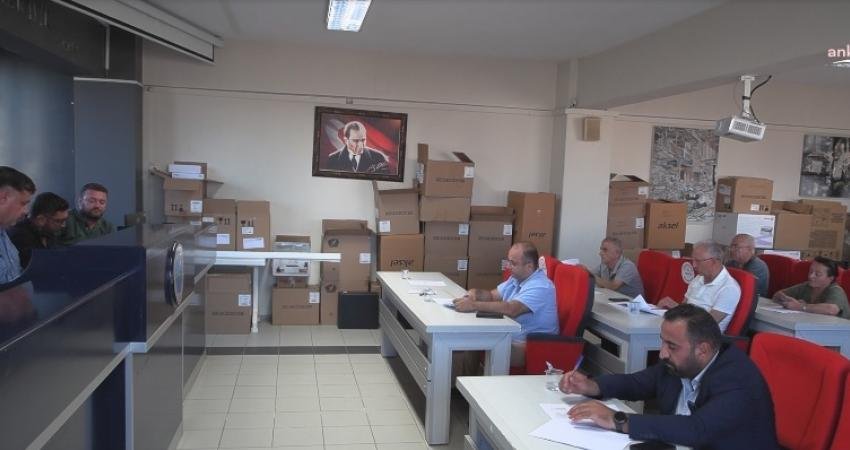 Menderes Belediyesi Meclis Toplantısı'nda 2024 yılı bütçesi 1 milyar 280