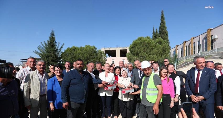 Merkezefendi Belediyesi tarafından ilçeye kazandırılacak Yenimahalle Taziye Evi’nin temeli, tören