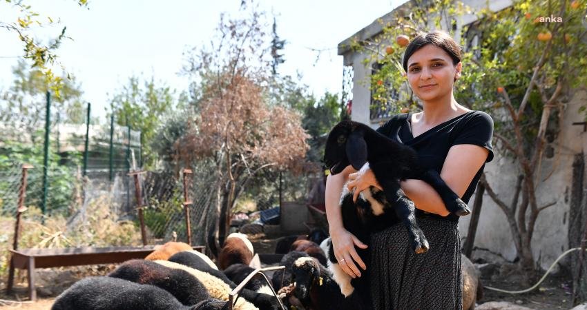 Mersin Büyükşehir Belediyesi, hayata geçirdiği projeler ile çiftçi kadınlara destek