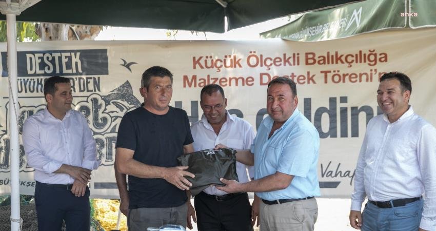 Mersin Büyükşehir Belediyesi, küçük ölçekli balıkçılığa yüzde 100 hibeli boya,