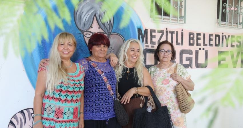 Mezitlili kadınların buluşma noktası haline gelen Mezitli Belediyesi Örgü Evi,
