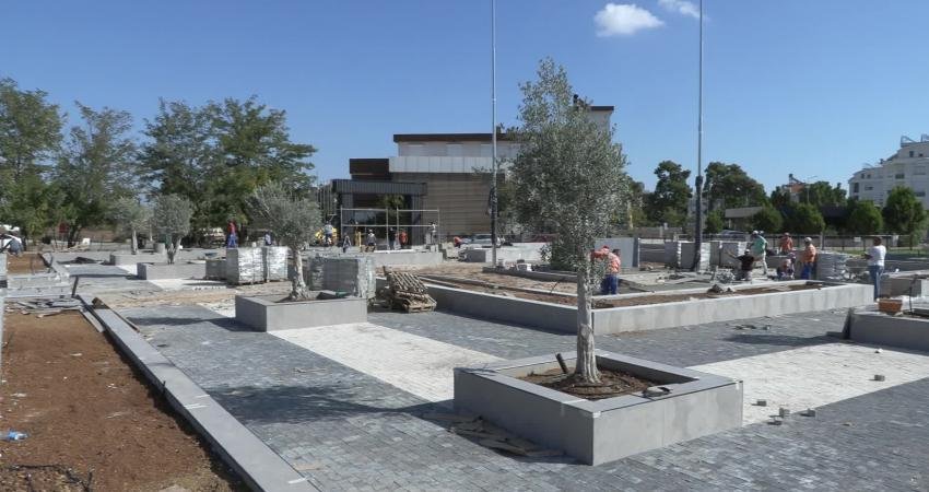 Muratpaşa Belediyesi, Antalyalı şehitlerin isimlerini Rauf Denktaş Caddesi üzerinde yapımı