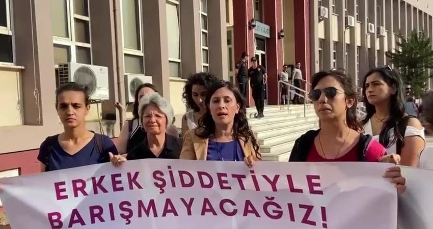 “Nitelikli cinsel saldırı” suçlamasıyla yargılanan şarkıcı Kurtuluş Kuş hakkındaki yargılamanın
