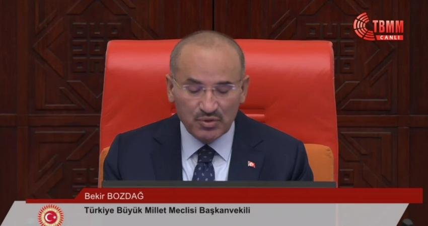 Saadet Partisi Grubu, kendileri için oturma düzeni oluşturulmadığı gerekçesiyle TBMM