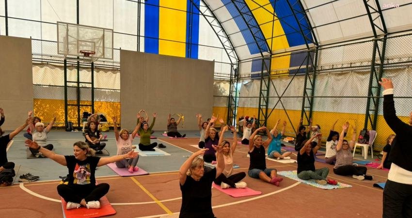 Seferihisar Belediyesi’nin, sağlıklı yaş alma amacıyla hayata geçirdiği “Spor Yap, Sağlıklı Kal”