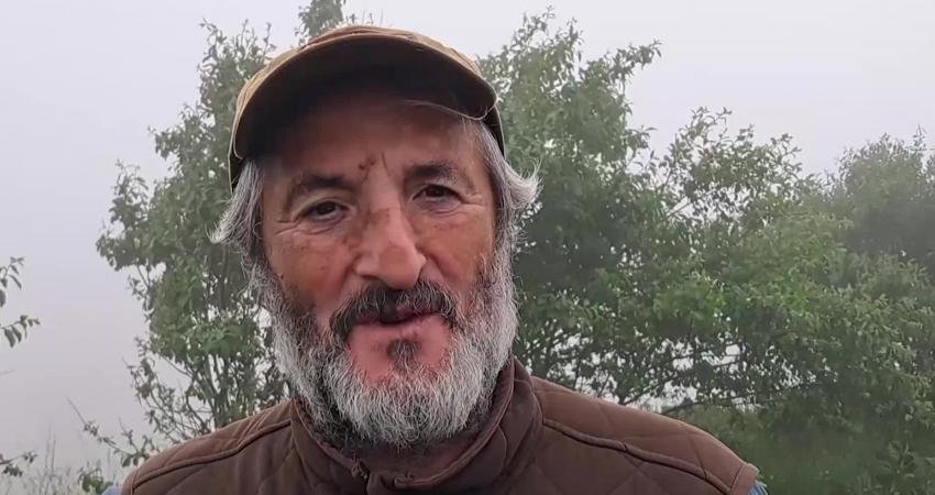 Kocaeli Üniversitesi'nde öğretim üyeliğinden ayrılıp kitap yazmaya başlayan, kendini tarih