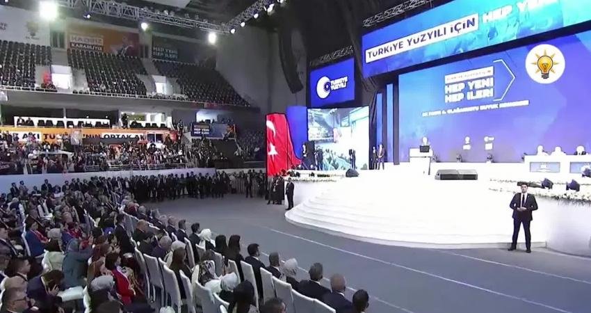 Cumhurbaşkanı Recep Tayyip Erdoğan, AKP 4. Olağanüstü Büyük Kongre'de bin