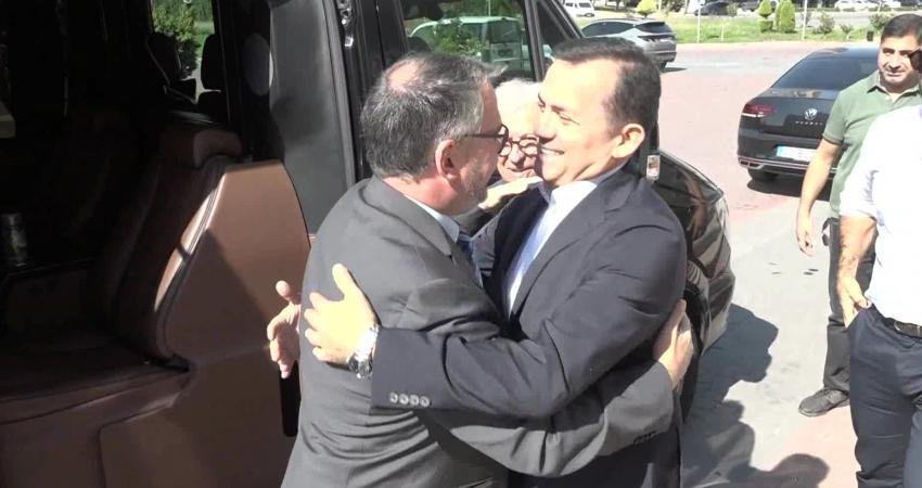 Mersin Yenişehir Belediyesi'nin Almanya'daki kardeş belediyesi Neustadt an der Weinstrasse