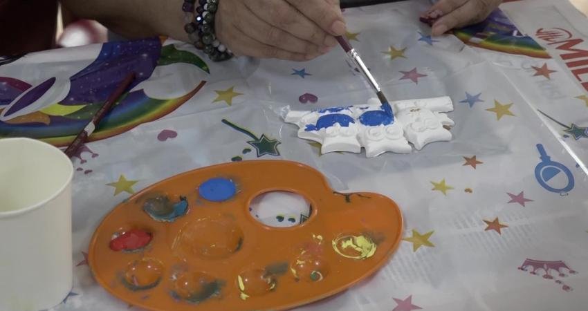 Yenişehir Belediyesi Kadın ve Aile Hizmetleri Müdürlüğü ekipleri, gönüllü vatandaşlarla