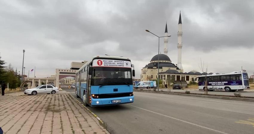 Yozgat’ta yaşayan 59 yaşındaki Ayşe Kayhan, ortaokul ve liseyi dışarıdan