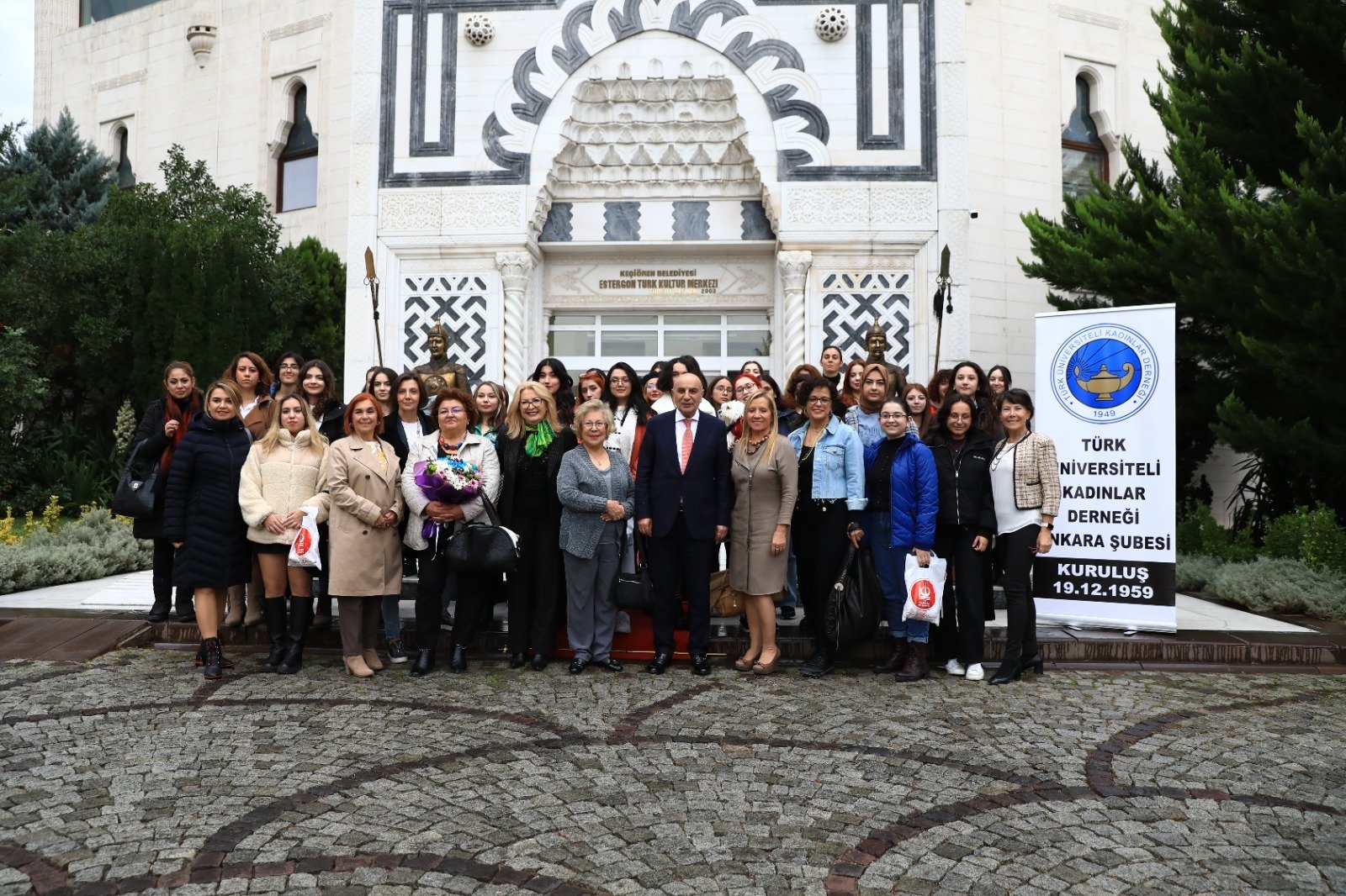 Keçiören Belediyesi, Türk Üniversiteli Kadınlar Derneği üyelerini ilçedeki Estergon Türk