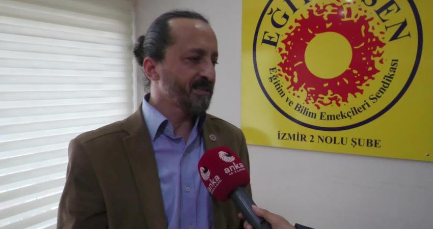 Milli Eğitim Bakanlığı’nın (MEB) talimatıyla 24 Kasım Öğretmenler Günü’nde öğretmenlere