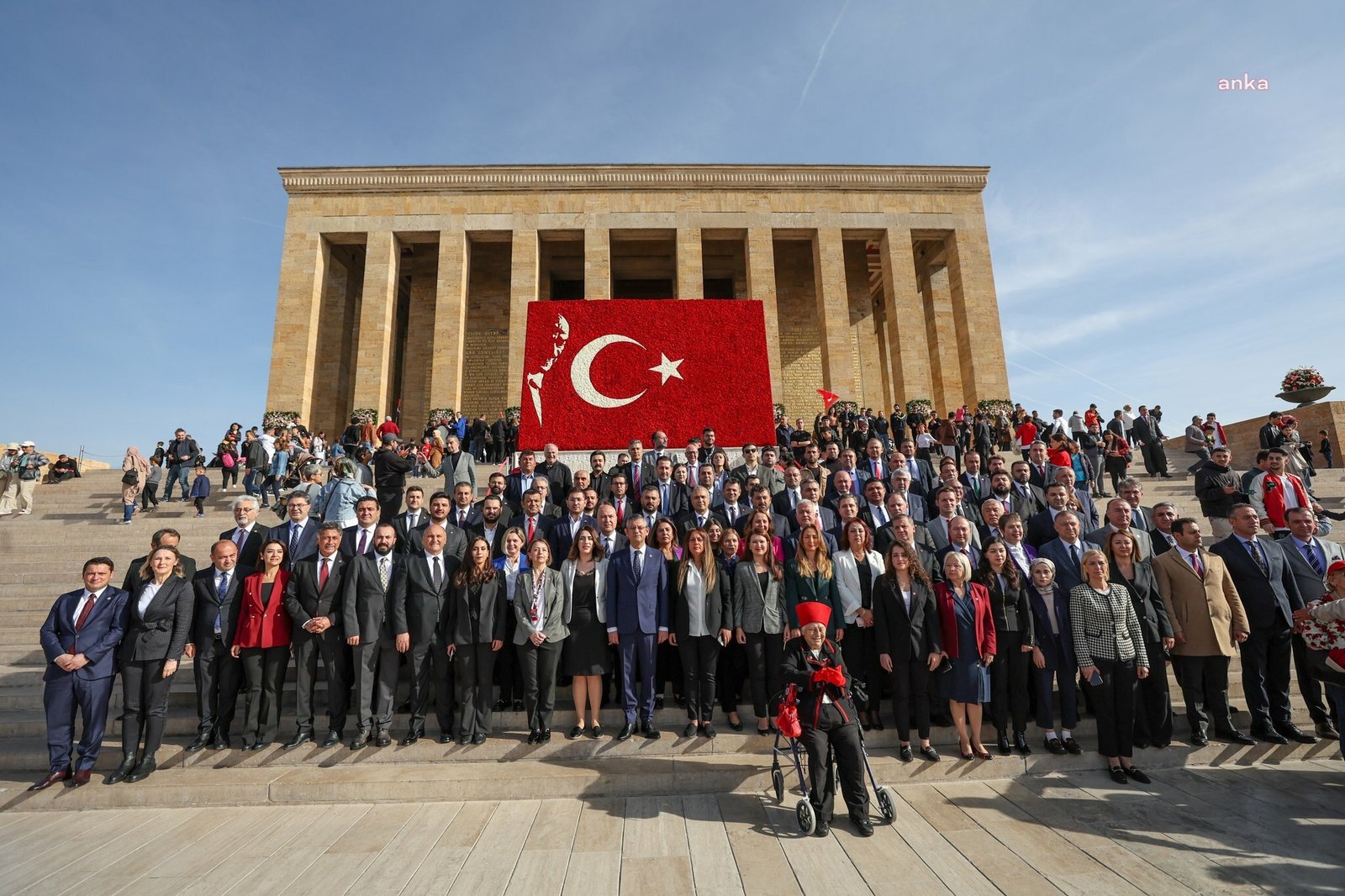CHP Genel Başkanı Özgür Özel, "38'inci Olağan Kurultayımızda seçilen Parti