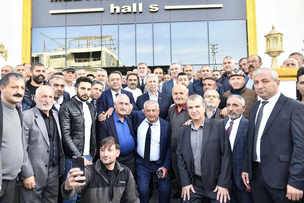 yeni-elektronik-ucret-toplama-sistemi-geliyor-mansur-yavas-ulasim-esnafi-ile-bulustu
