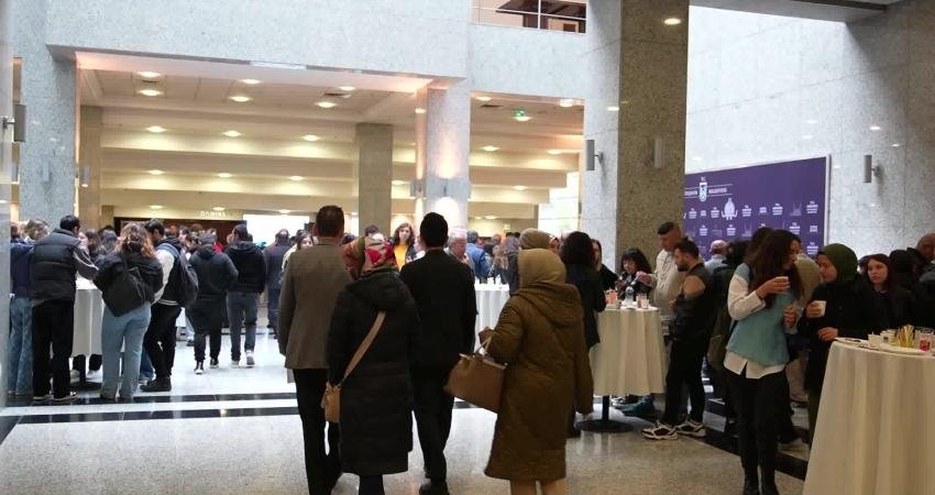 Ankara Büyükşehir Belediyesi ‘Sağlığın Değerini Biliyoruz’ sloganıyla düzenlenen ‘Bağımlılıkla Mücadele