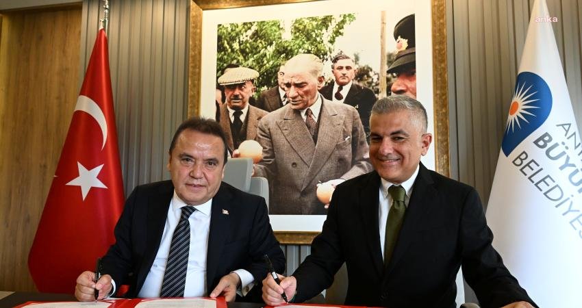 Antalya Büyükşehir Belediye Başkanı Muhittin Böcek, üniversite öğrencilerinin barınma ihtiyacını