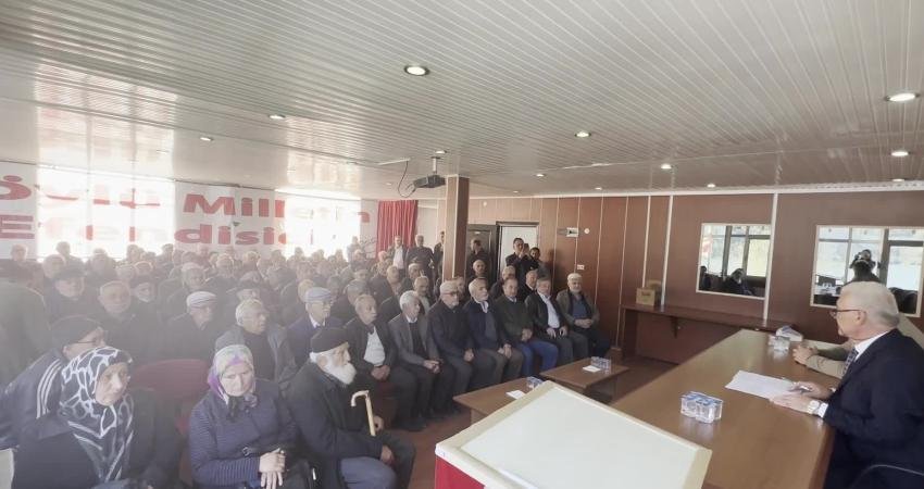 Ayvacık Ziraat Odası Başkanı Erdal Avcı, "Çiftçilerimizin birçoğu ÇKS kayıtlarını sildirmek
