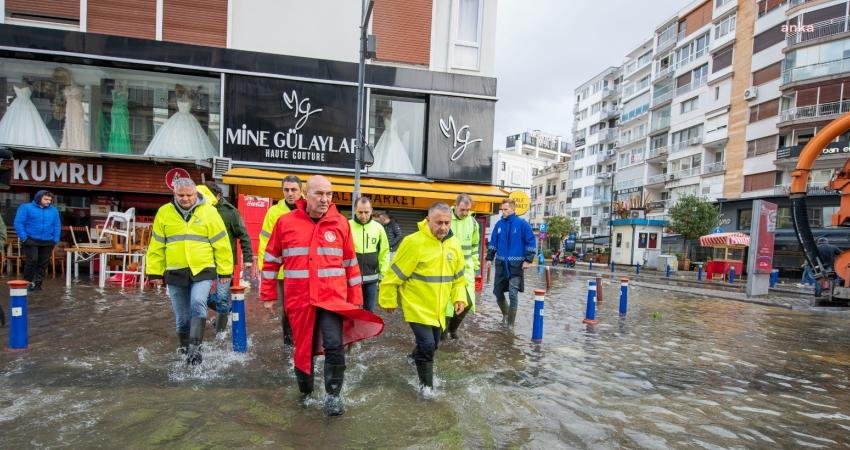 İzmir Büyükşehir Belediye Başkanı Tunç Soyer, İzmir’de denizin yükselmesiyle su