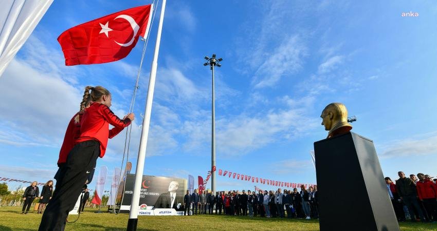 Türkiye Cumhuriyeti’nin kurucusu Gazi Mustafa Kemal Atatürk ebediyete intikalinin 85’inci yılında