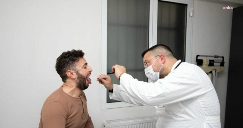 Sağlık alanında yaptığı yatırımlarla ilçede her yıl binlerce kişiye ulaşan Bayraklı