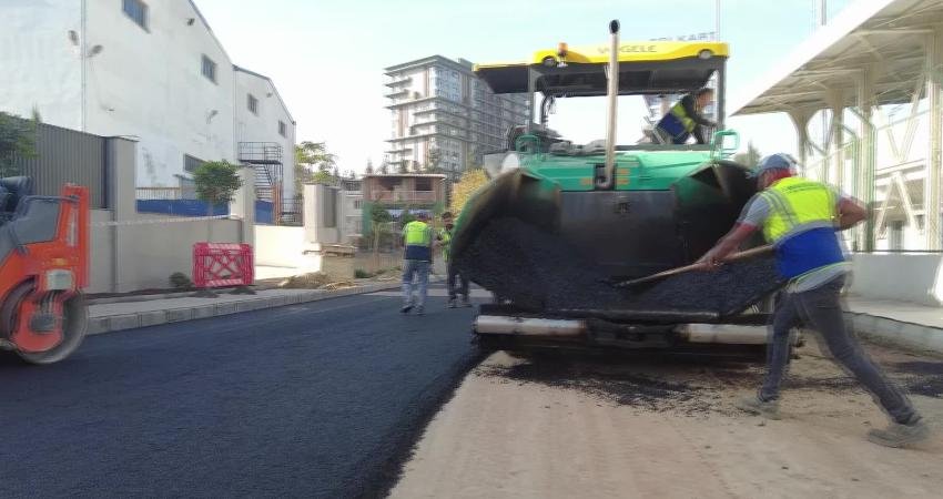 İlçedeki yol sorununu ortadan kaldırma hedefiyle Asfalt Üretim Tesisi kurarak