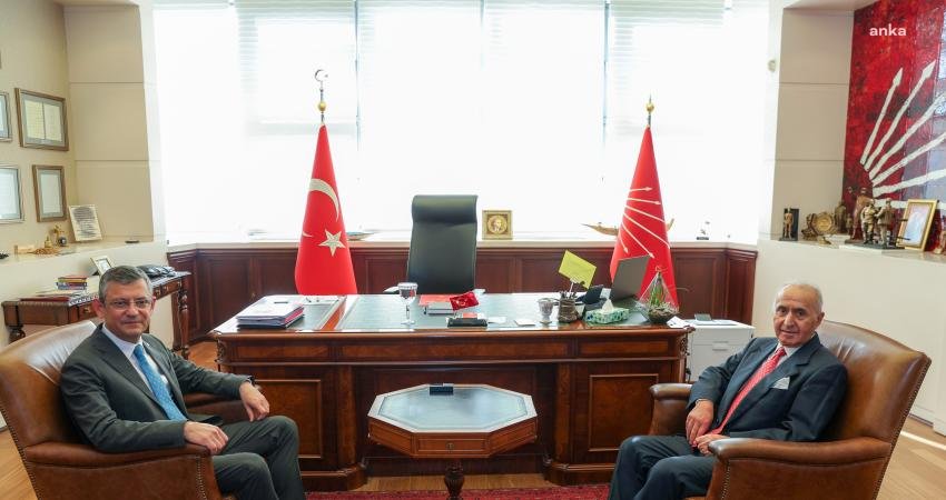 CHP Genel Başkanı Özgür Özel, önceki dönem CHP Genel Başkanı