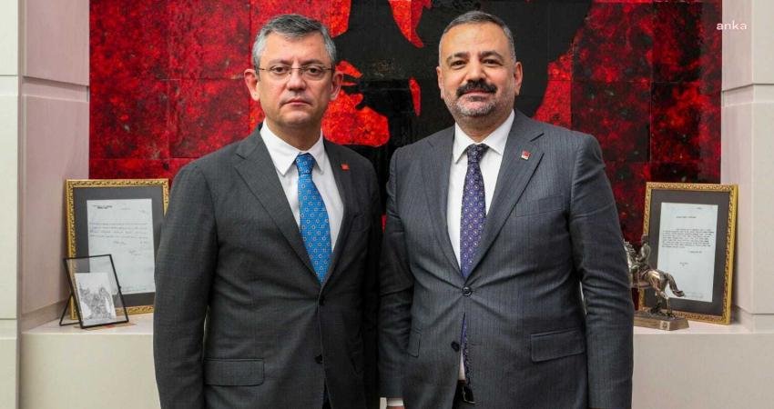 Cumhuriyet Halk Partisi (CHP) İzmir İl Başkanı Şenol Aslanoğlu, CHP