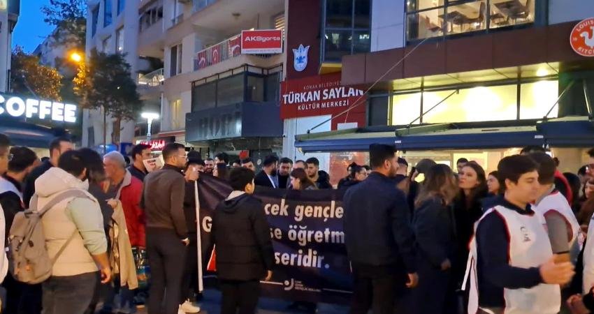 Cumhuriyet Halk Partisi (CHP) İzmir İl Gençlik Kolları, atama bekleyen