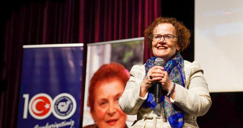 Çağdaş Yaşamı Destekleme Derneği (ÇYDD), Öğretmenler Günü’nü, düzenlediği bir etkinlikle